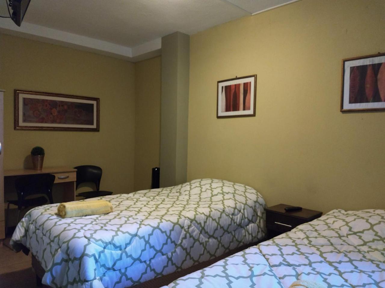 Give House Bed & Breakfast Guatemala City Екстериор снимка